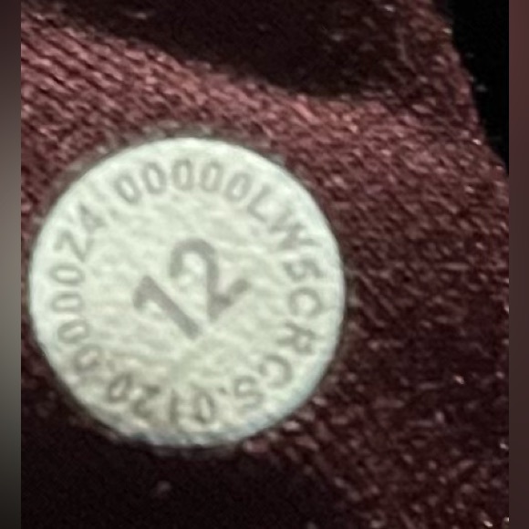 lululemon athletica Trail Trekker High-Rise Tight 25" - Cassis sz 12 - Picture 3 of 12